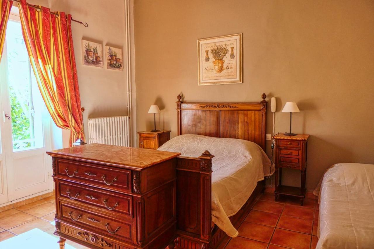 Au Saint Roch - Hotel Et Jardin Avignon Luaran gambar