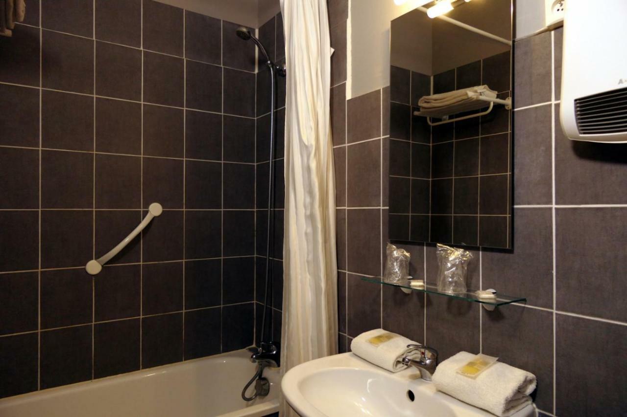 Au Saint Roch - Hotel Et Jardin Avignon Luaran gambar